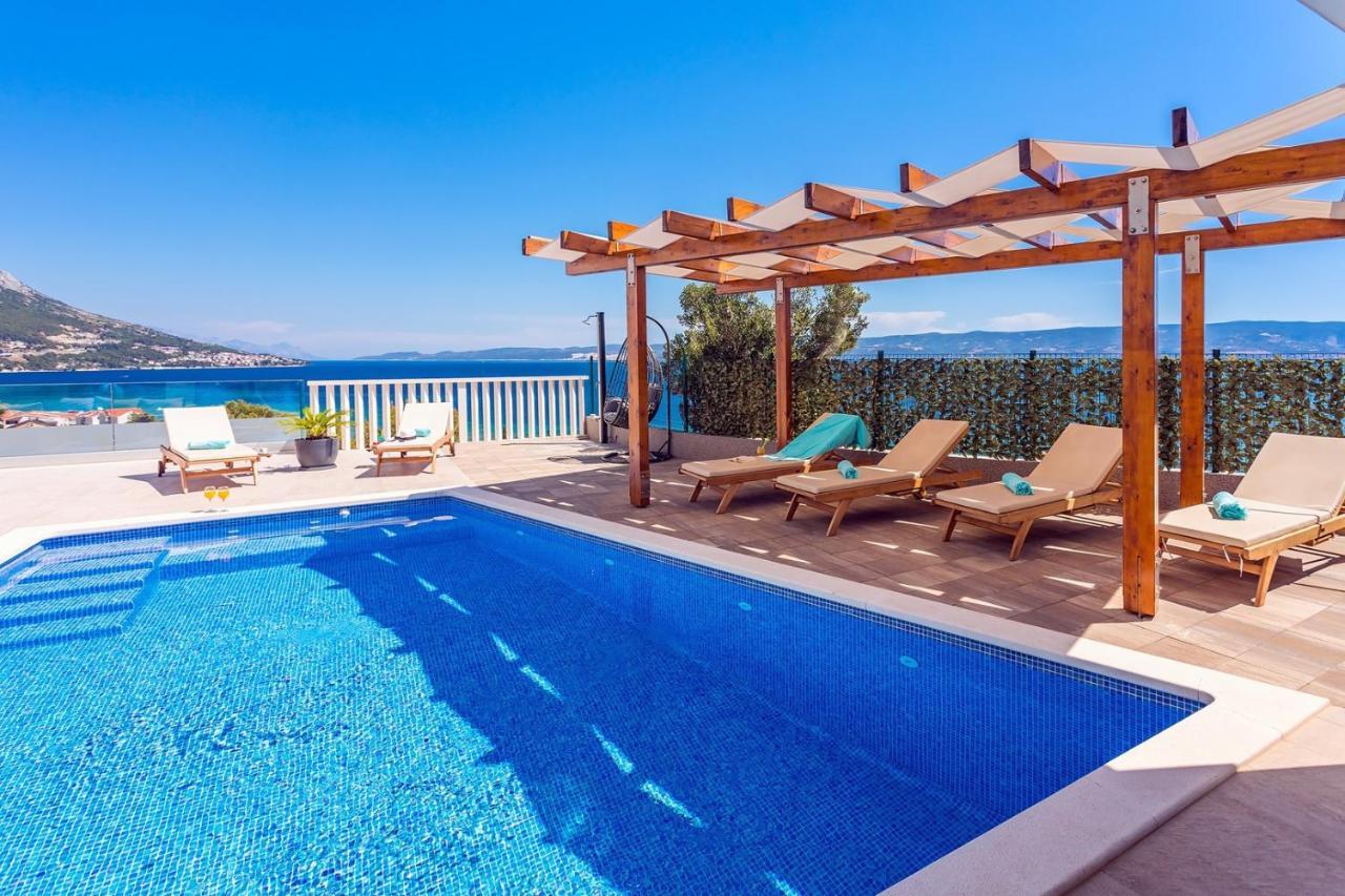 Villa Matan - Only 200M From The Sandy Beaches, Private 28M2 Pool Omis Exterior photo