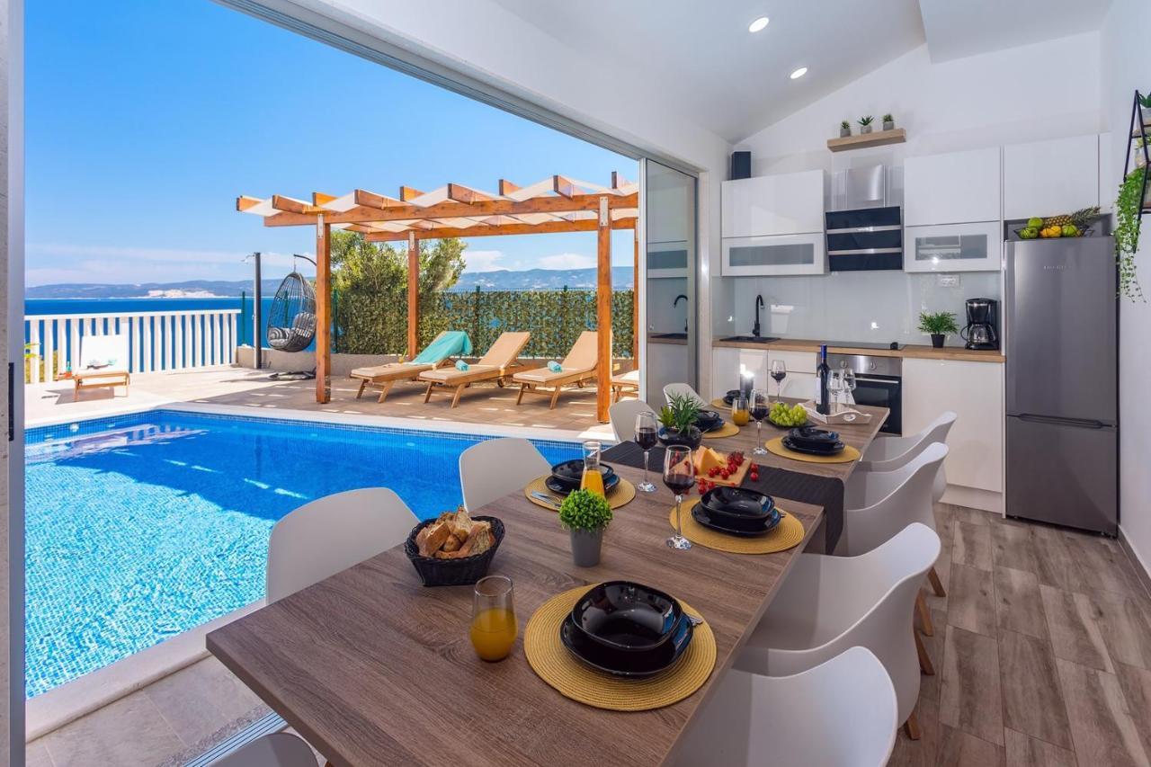 Villa Matan - Only 200M From The Sandy Beaches, Private 28M2 Pool Omis Exterior photo